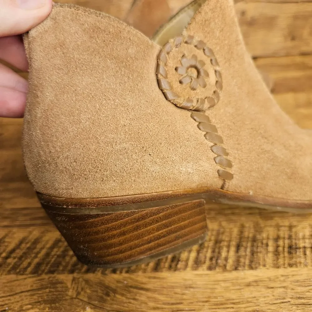 Jack Rogers Peyton Tan Suede ankle boot size 7M side zip